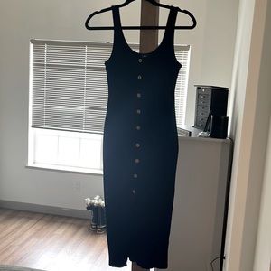 Lulu’s black ribbed button down midi dress